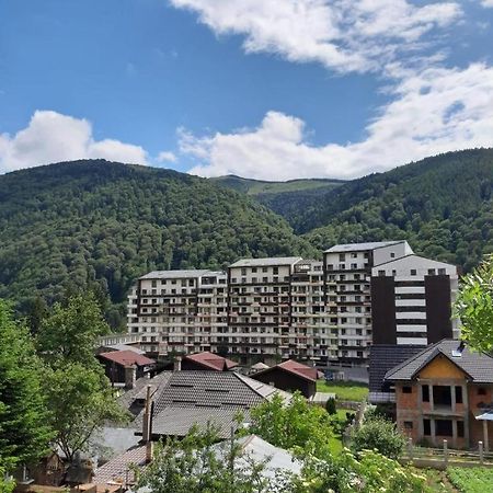 Apartamento Ioana'S Apartament Sinaia Exterior foto